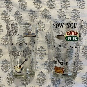 Friends TV Series- Quotes and Doodles Pint Glass Set- S/2